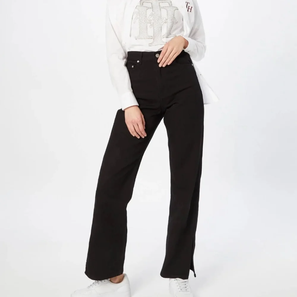 Tommy Hilfiger sequin tee - Picture 5 of 7